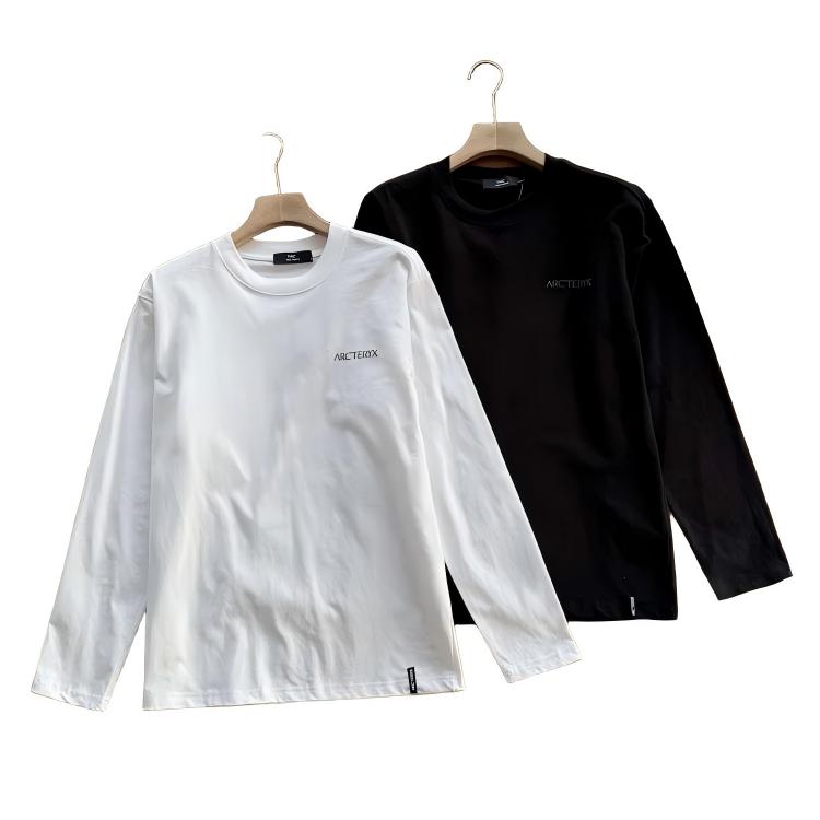 ARC'TERYX Collection Two-Tone Embossed Long-Sleeve T-Shirt