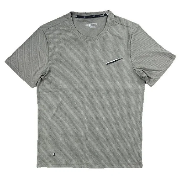 Nike Lightweight Quick Dry Short Sleeve Top