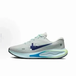Nike Journey Run Lightweight Running Shoes
