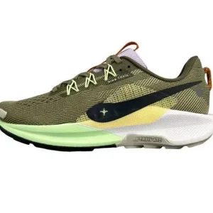 Nike Pegasus Trail 5 Low-Top Running Shoes