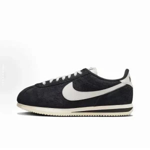 Nike Cortez Classic Vintage Running Shoes