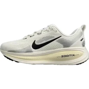 Nike Vomero 18 Comfort Running Shoes