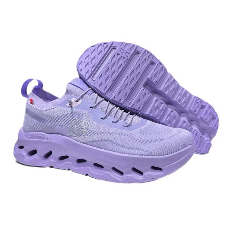 On CLOUDTILT Collaboration Breathable Sports Shoes