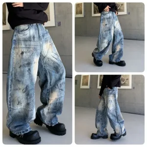 Vintage Distressed Curved Blade Jeans